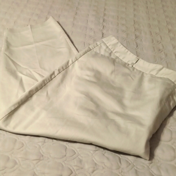 Liz Claiborne Emma Ankle Length Mid Rise Pants Light Green - Picture 1 of 5